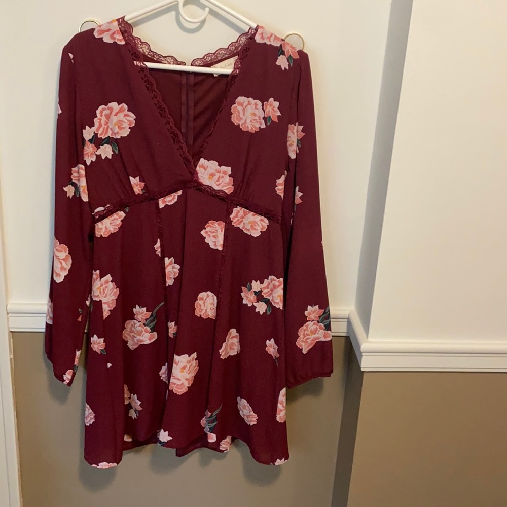 Red floral flowy short dress